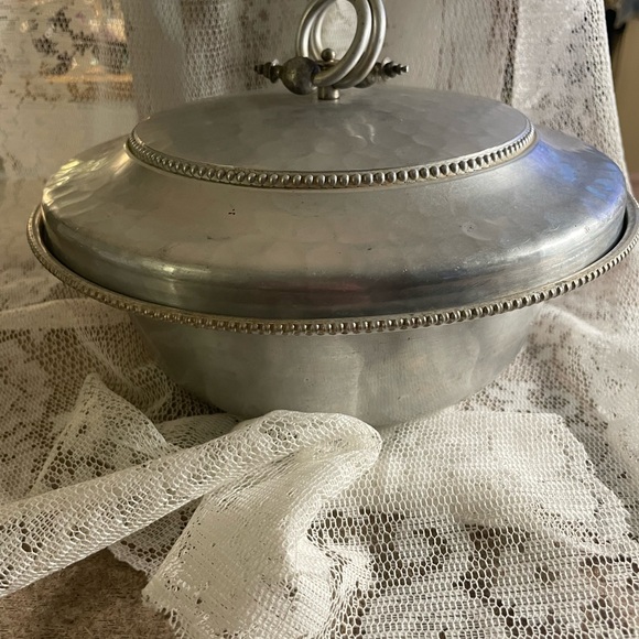 Vintage Buenilum Casserole - Picture 2 of 5